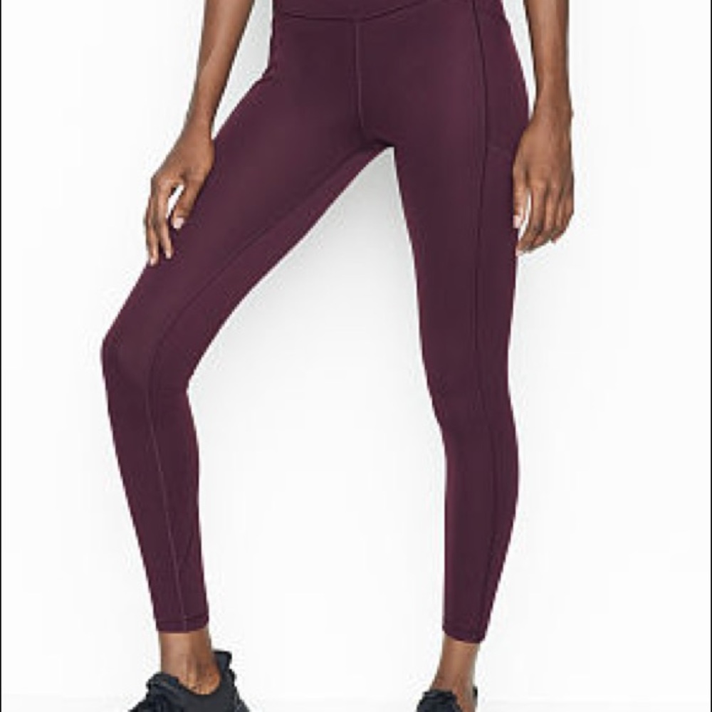 Victoria’s Secret pocket legging in violet